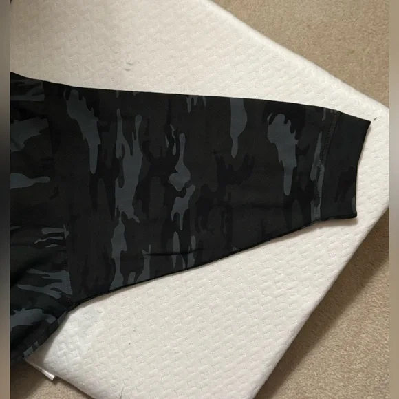 Sanctuary Perfect Cotton Sweatshirt -Earth Camo 2x - Picture 4 of 4